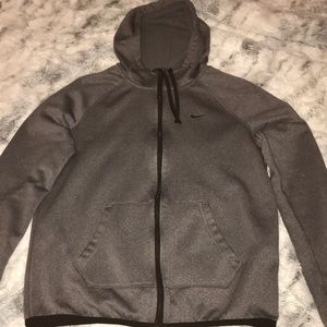 Women’s therma-fit Nike fleece jacket